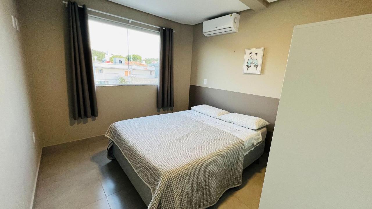 Residencial Tia Dilma Διαμέρισμα Bombinhas Εξωτερικό φωτογραφία