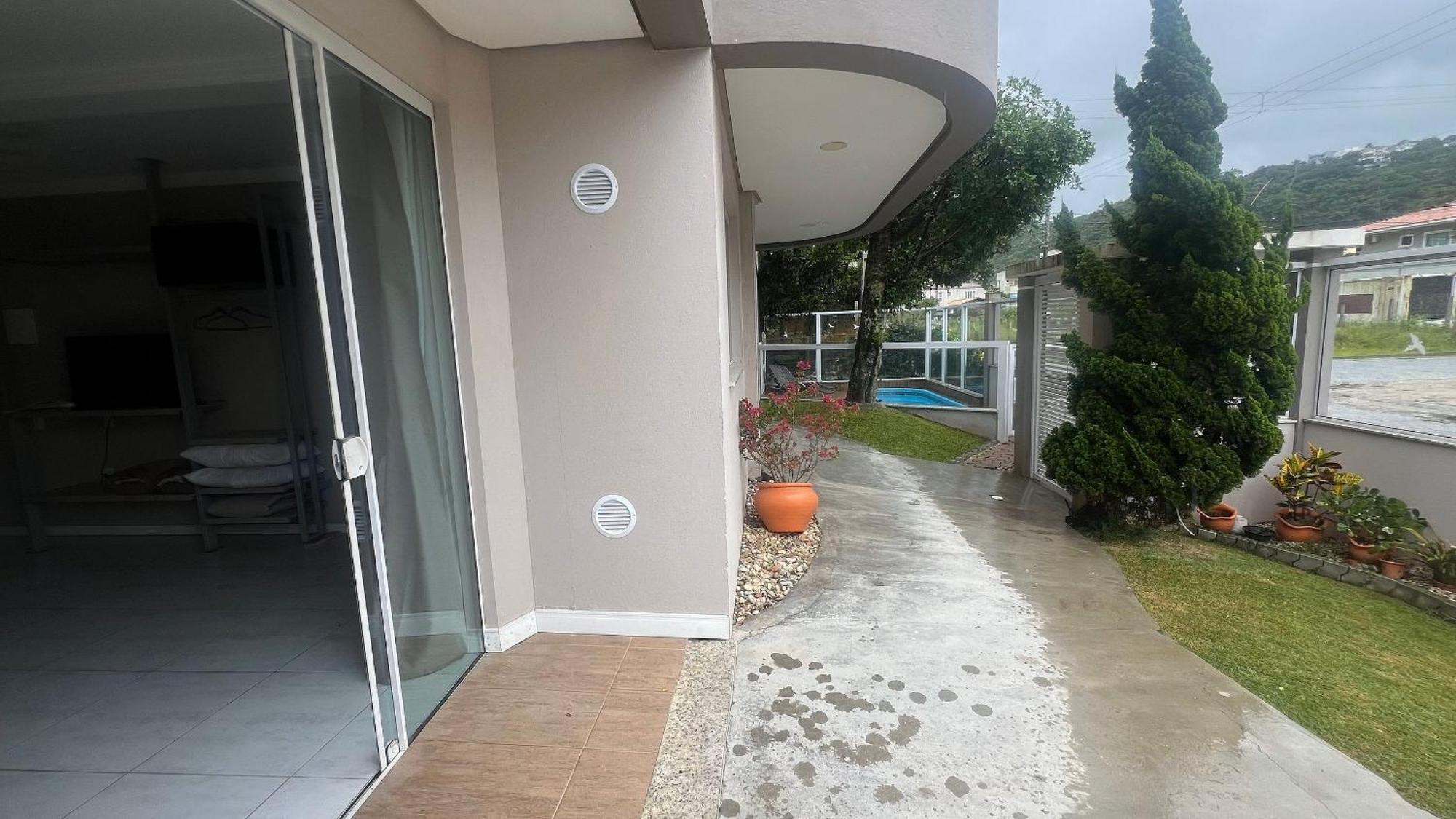 Residencial Tia Dilma Διαμέρισμα Bombinhas Εξωτερικό φωτογραφία